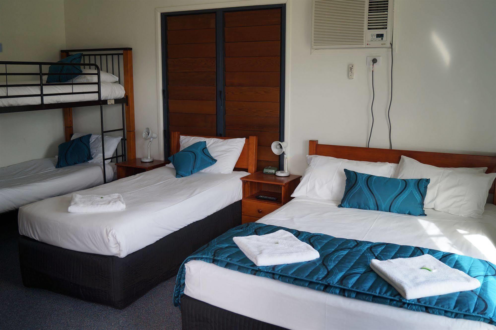 Tin Can Bay'S Sleepy Lagoon Motel Eksteriør billede
